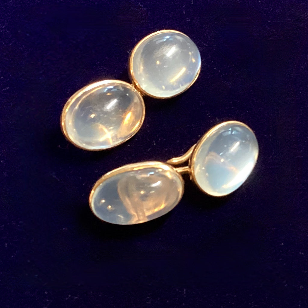 1930's GOLD AND MOONSTONE CUFFLINKS