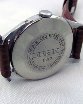 WELSBRO Swiss Triple Date Calendar Watch Vintage Watch Vintage Watches - Ashton-Blakey Vintage Watches