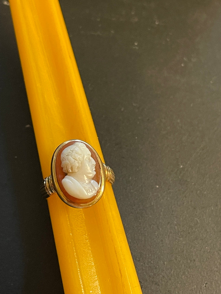CAMEO RING 14K Gold